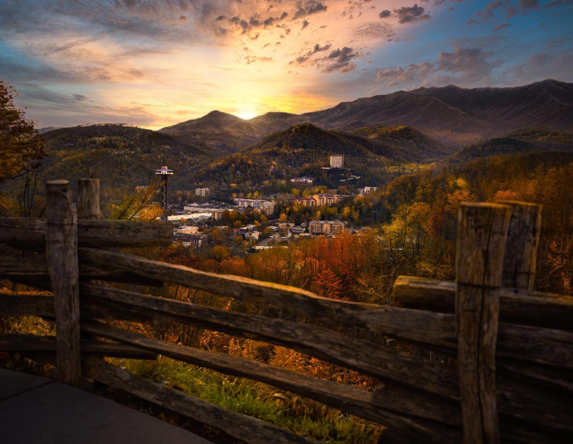 Papa Bear, Hot Tub, Wifi, 1089 Free Tickets Each Paid Day, Dollywood And More Sevierville Exterior photo